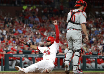 Tres jonrones y blanqueo propinó San Luis a Filis