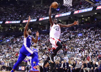 Raptors arrollan a 76ers y toman ventaja en la serie