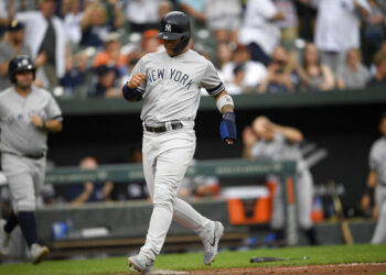 Yanquis vencen 6-5 a Orioles para barrer serie