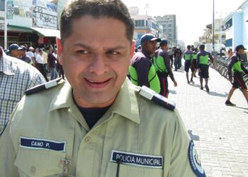 Polibolívar rescató a dos niños abandonados