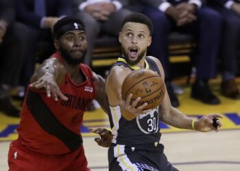 Warriors remonta y amplía ventaja sobre Blazers en la final de la Conferencia Oeste