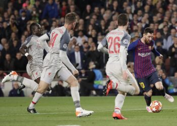 Messi anestesia a Liverpool y llega 600 goles con Barcelona