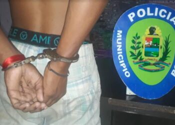 Arrestaron a un hombre con material estratégico