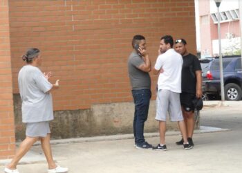 Una veinteañera pereció al caer de motocicleta