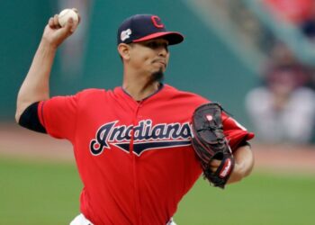 Carlos Carrasco es diagnosticado con problemas sanguíneos