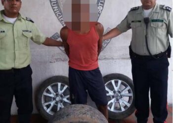 Apresaron a un  individuo con cauchos presuntamente robados