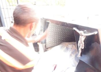 Trabajador fue asesinado a tiros en presencia de sus hijos