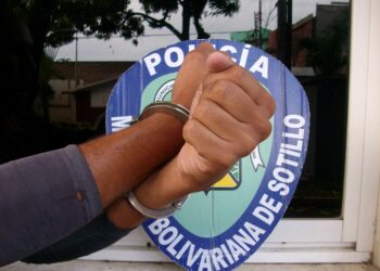Conserje fue detenido  por hurto en una residencia