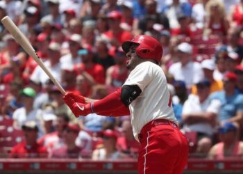 Eugenio Suárez pega jonrón y Rojos se impone sobre Cachorros (+Video)