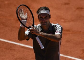 Federer y Nadal imbatibles al avanzar a cuartos en Francia