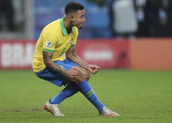 Brasil doblega a Paraguay por penales y está en semifinales