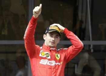 Leclerc supera a Hamilton, se lleva pole en Austria