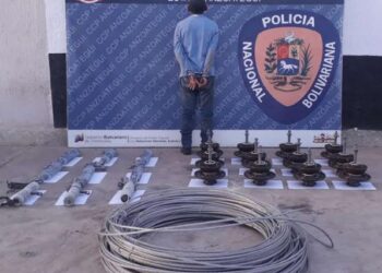 Arrestaron a exedil con cajas del Clap y a individuo con  aisladores de cerámica