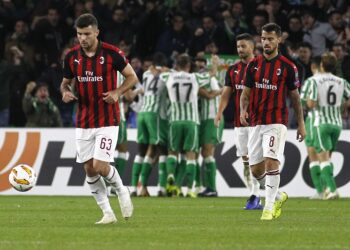Milan se retira de Liga Europa por violaciones financieras