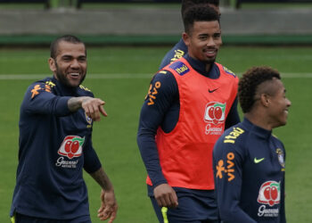 Brasil mira al futuro, Perú por la gloria en la Copa América