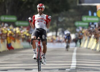 De Gendt gana octava etapa del Tour de Francia; Alaphilippe líder
