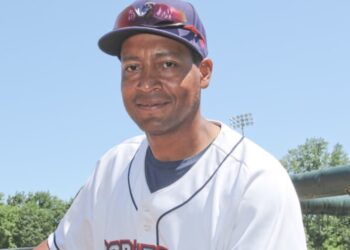 Dennis Malavé dirigirá a Tiburones de La Guaira