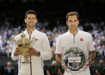 Novak Djokovic vence a Roger Federer y suma su quinto trofeo de Wimbledon