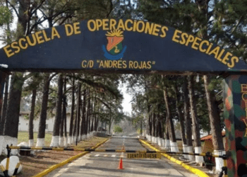 Murió un cadete y otro resultó herido al explotar una granada de mano