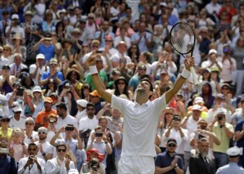 Djokovic y Anderson libran primera ronda en Wimbledon