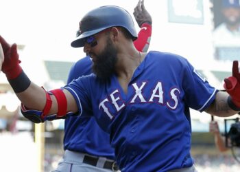 Jonrón de Odor da triunfo a Rangers 4-1 sobre Mellizos (+Video)