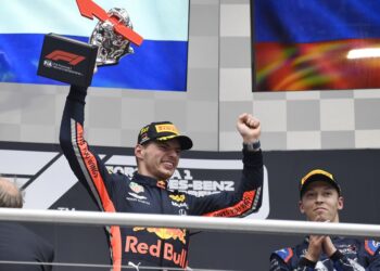 Verstappen conquista lluvioso GP de Alemania