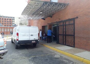 Un delincuente abatido y un funcionario herido dejó  enfrentamiento con las Faes