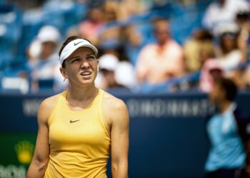 Halep remonta y evita sorpresa en Cincinnati
