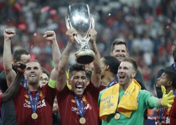 Liverpool vence en penales al Chelsea y gana la Supercopa