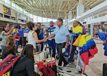 Autoridades recibieron a la última avanzada de atletas que actuaron en Lima 2019