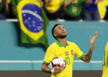 Neymar anota y Brasil empata con Colombia en amistoso