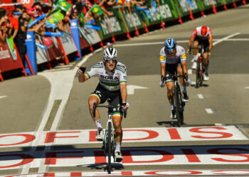 Bennett gana 14ta etapa de la Vuelta a España