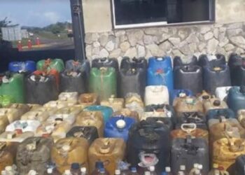 GNB retuvo más de 7.000 litros de combustible y 249 cartuchos