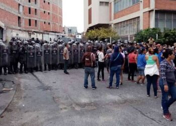 Asesinaron a un detenido durante un motín en la sede de la PNB en Boleíta