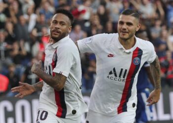 Un abucheado Neymar dio un triunfo espectacular al París Saint-Germain