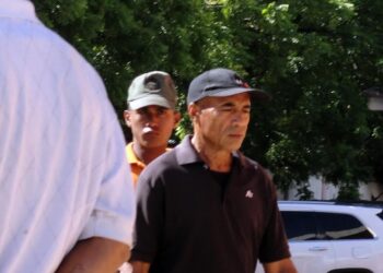 Un pescador pereció ahogado tras caer de un bote
