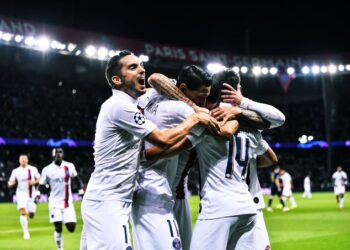 Un irreconocible Real Madrid cayó 3-0 en su debut en la Liga de Campeones