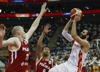 España doblega 90-78 a Polonia y avanza a semifinales del Mundial