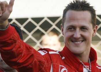 Medio: Schumacher, atendido en secreto en hospital de París