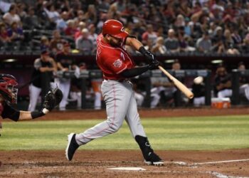 Eugenio Suárez disparó el 48 y se erigió como el criollo con más bambinazos en una campaña en la MLB