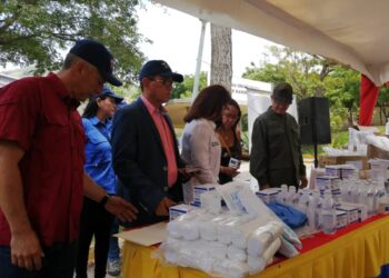 Sundde donó al hospital Razetti insumos médicos incautados por la PNB﻿