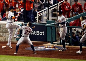 Astros se repone y vence a Nacionales
