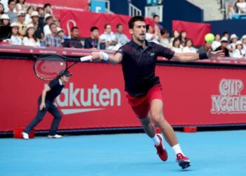 Debut triunfal de Djokovic en Japón