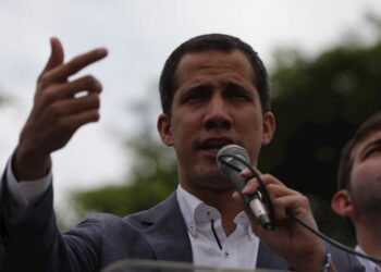 Guaidó objetó propósito de visitas rusas tras explosión de aeronave en Guárico