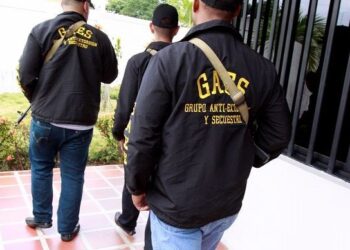 Detuvieron a dos policías del estado por presunta extorsión﻿