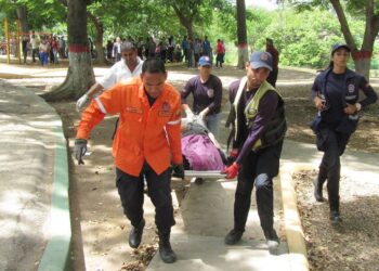 ﻿Hallaron cuerpo de un  hombre flotando en el Neverí