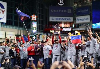 Nacionales "culminaron su batalla" y lograron por vez primera coronarse en la Serie Mundial