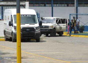 Presos del Cicpc fueron trasladados a Puente Ayala