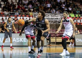 Michael Carrera aportó en otra victoria de su equipo