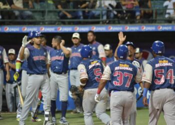 Caribes cayó en el debut de la temporada 2019-2020 de la LVBP frente a los Tiburones de La Guaira